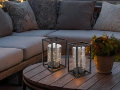 MeineWunschleuchte 2er Set LED Solarlaternen Mit Rauchfarbigem Zylinder & Metallkäfig, H 25 & 28cm