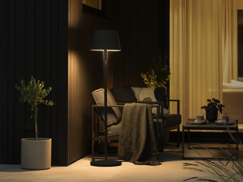 Konstsmide 4in1 Akku Outdoor Stehleuchte POMEZIA Mit RGB Farbwechsel, Schwarz â Bild 5