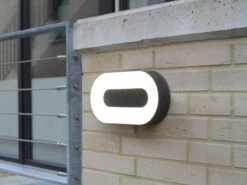 ECO-LIGHT LED Außenwandleuchte UBLO, Aluminium, Silber Oval 21cm Breit, IP44