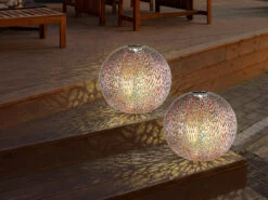 MeineWunschleuchte LED Metall Solarkugeln 2er Set Ø 27cm Mit Erdspieß, Silber Antik