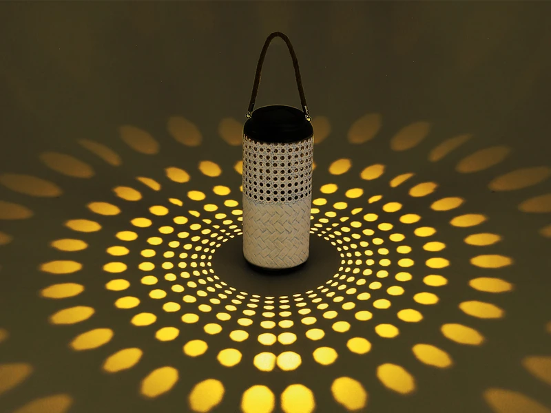 Globo LED Solarlaterne, Metall Rattanoptik, Hängend Oder Stehend, Höhe 45cm – Bild 4