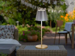 FHL Easy Outdoor USB Tischlampe COSENZA 2.0 Schwarz Gold Ohne Kabel Mit Ladestation