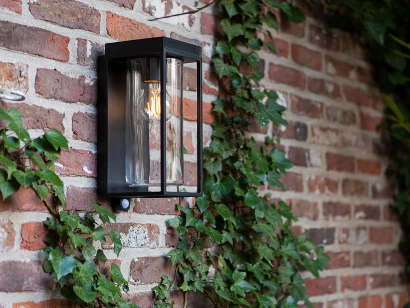 Lutec Solar LED Außenwandleuchte FLAIR Schwarz, Bewegungsmelder Höhe 28cm – Bild 5