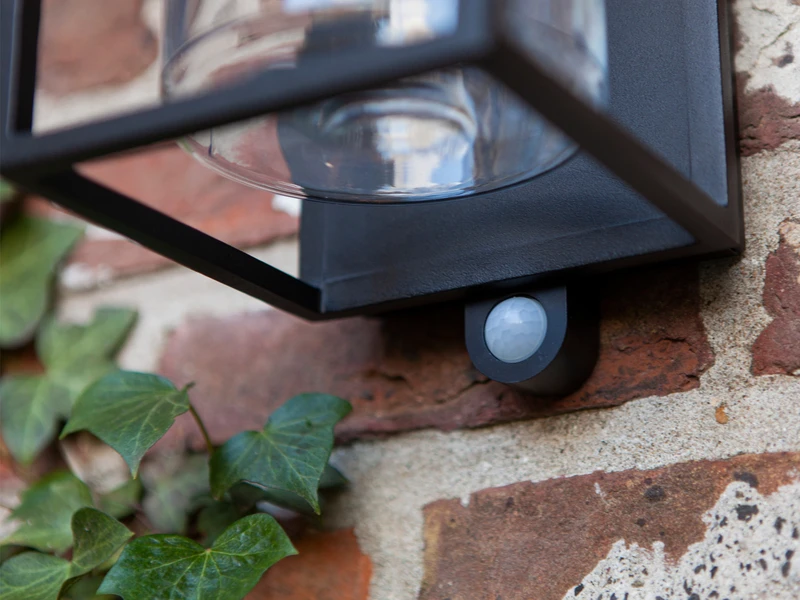 Lutec Solar LED Außenwandleuchte FLAIR Schwarz, Bewegungsmelder Höhe 28cm – Bild 10