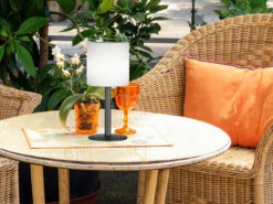 FHL Easy Solar Tischlampe LESINA 30cm Ohne Kabel - Mit Fernbedienung Dimmbar & RGB